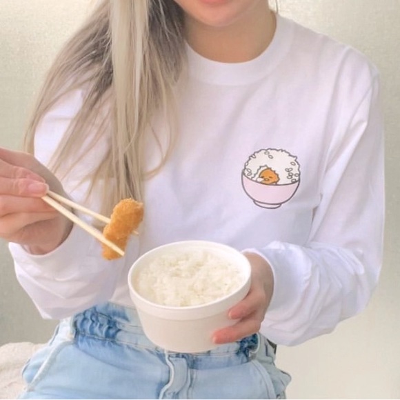 NWOT Gudetama Long Sleeved Graphic Shirt, White - Picture 7 of 7